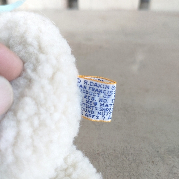 Vintage 1982 Dakin Little Baby Lamb Sitting Down Wool Blue White Ribbon Bow 6"H - Picture 4 of 12